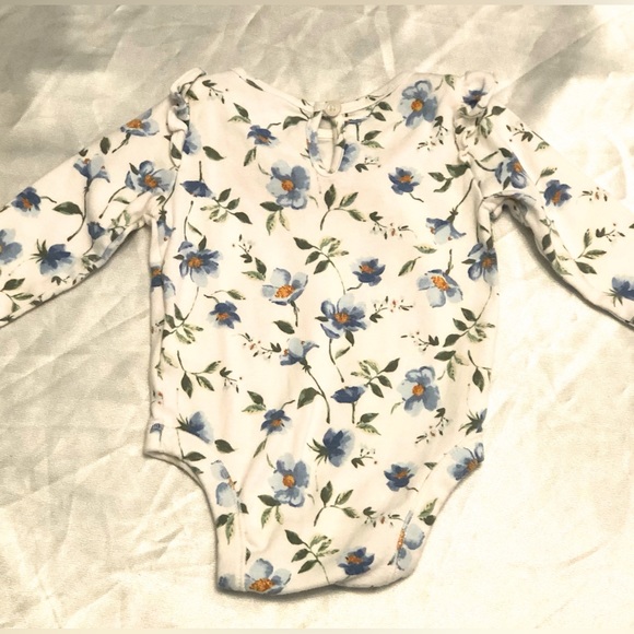 Long Sleeve Onesie from Old Navy 3-6mo Girl - Picture 3 of 3